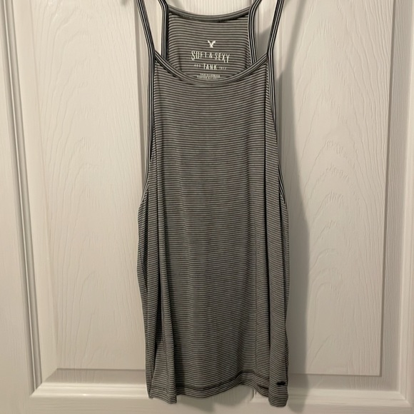 Black and white striped tank top - Picture 1 of 3